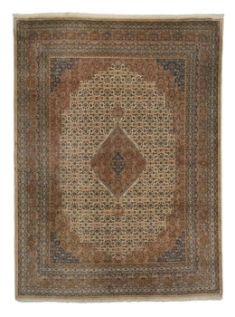 Bidjar Premium Wool Carpet 202 x 254 22459