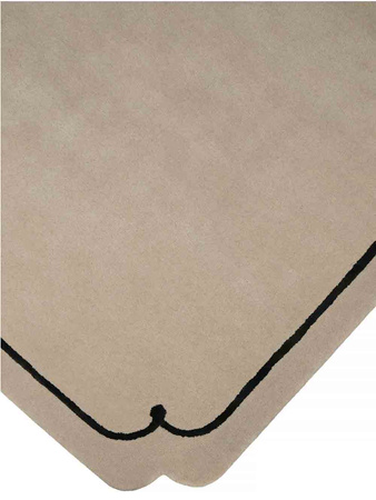 Magda Fornal Cookie Beige Black Carpet 5023