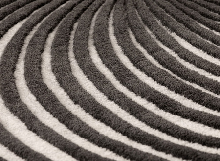 Gan Giro Black&White rug 132 x 324
