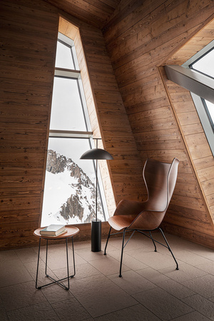 Geen-A Standing Lamp Black