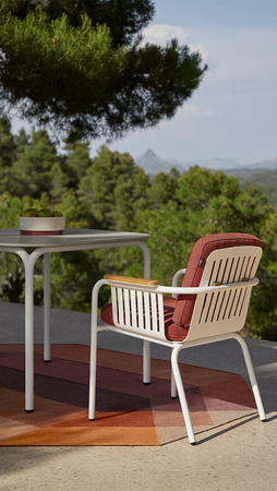 Gandiablasco Capa Dining Chair