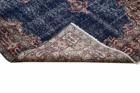 Vintage Iranian Wool Carpet Unique 12565 207 x 315