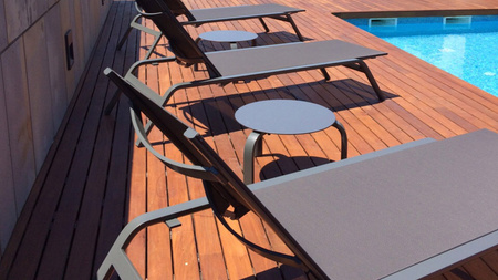 Gandiablasco Stack Auxiliary Table