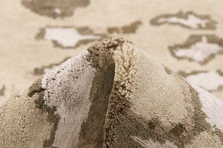 Reza's New Age Diamond In The Sky Carpet Beige