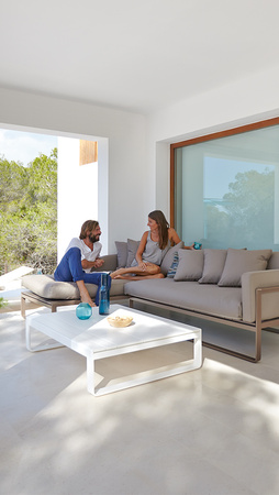 Gandiablasco Flat Coffee Table 120x90 cm