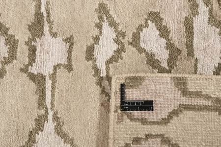 Reza's New Age Diamond In The Sky Carpet Beige