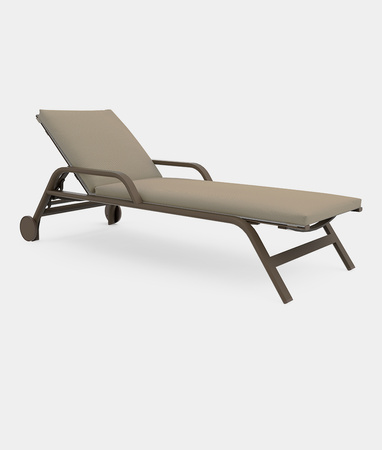 Gandiablasco Stack Chaise Lounger With Arms And Wheels