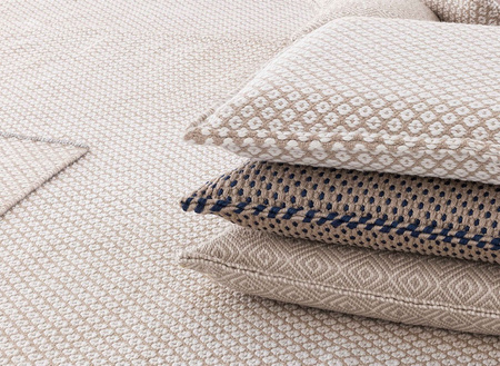 Gan Nomad Tuareg White Puff/Pillow