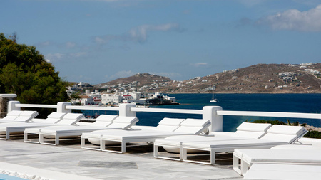 Gandiablasco Flat High Chaise Lounger