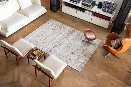 Louis de Poortere Antiquarian Ushak Turkish Delight rug 8894