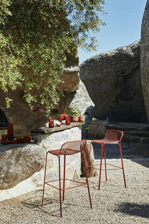 Hiray Rusty Bar Stool