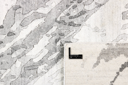Rezas Temptation carpet 8098