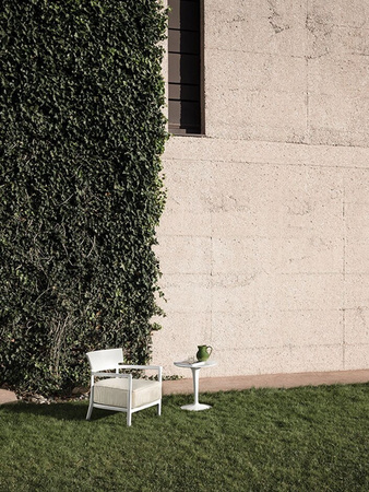  Cara Outdoor Armchair White Blue