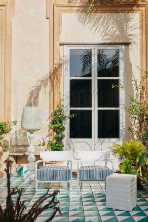 Cara Mat Outdoor Armchair White Gray