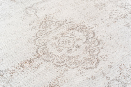 Louis de Poortere Fading World Medallion Salt & Pepper rug 8383