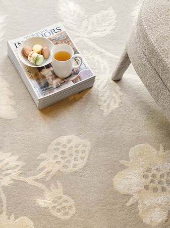 Wedgwood Home Wild Strawberry Tonal rug 38201
