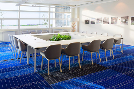 Clap Aquaclean Armchair White Navy Blue