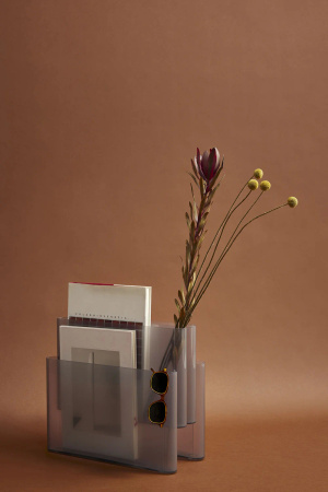 Magazine Rack Stojak na Gazety Bursztynowy