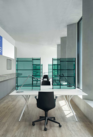 Spoon Table 140x74 cm Stół Biały