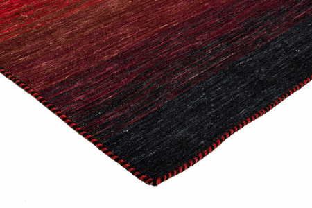 Rezas Panorama Kelim Black Red Carpet