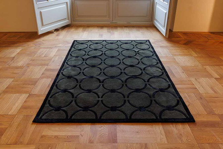 Magda Fornal Glam Dark Green Black Carpet 5038