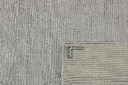 Rezas Nouveau Plain Light Grey Carpet