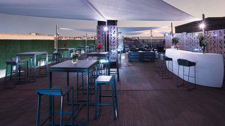 Gandiablasco Flat 70x70 cm Bar Table