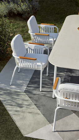 Gandiablasco Capa Dining Chair