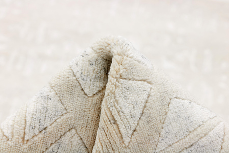 Rezas Shangri La White Mosaic Carpet 7041