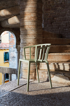 Venice Chair Red