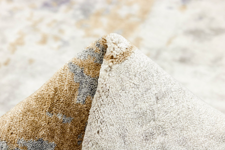 Rezas Attraction Carpet No. 2 8097