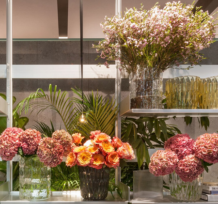 Matelasse' Transparent Vase