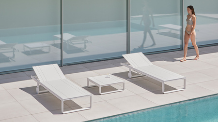 Gandiablasco Flat High Chaise Lounger