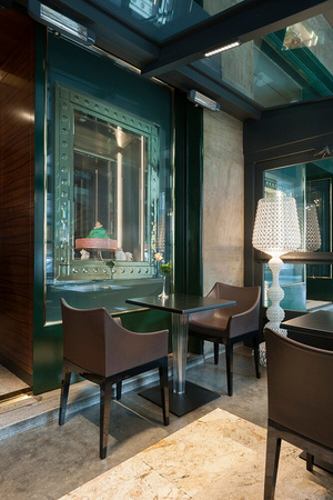 Madame Pucci Chair Black Shanghai