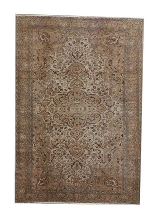 Vintage Iranian Wool Rug Unique 12181 196 x 287