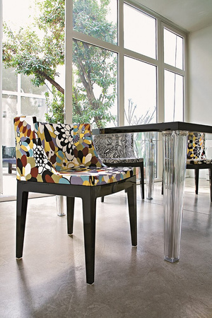 Mademoiselle Kravitz Chair Black Faux-Fur Snake Printed Fabric