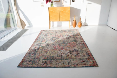 Louis de Poortere Antiquarian Antique Bakthiari Janissary Multi carpet 8712