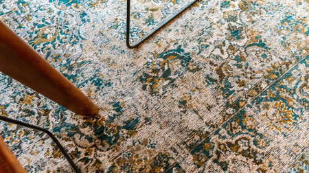 Louis de Poortere Antiquarian Antique Bakthiari Fener rug 9127