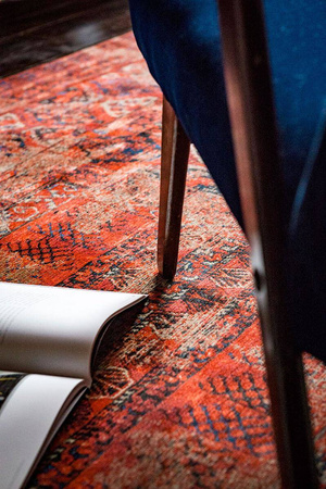 Louis de Poortere Antiquarian Handschlu Red rug 8719