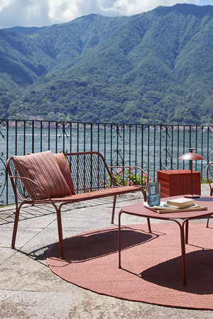 Hiray Rust Table