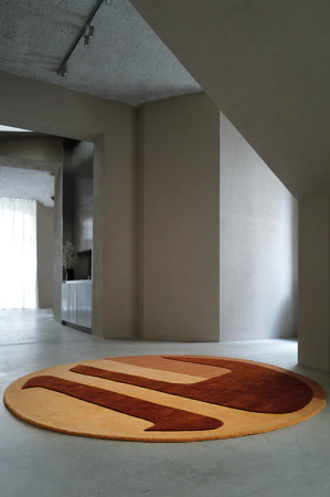 Toulemonde Bochart Nucleus Noisette carpet