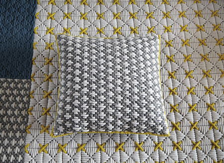 Poduszka Gan Silai Light Grey - Blue