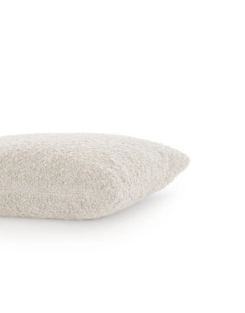 Asia Pillow (Bouclè) White