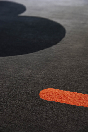 Orla Kiely Geo Flower Graphite Carpet 60605