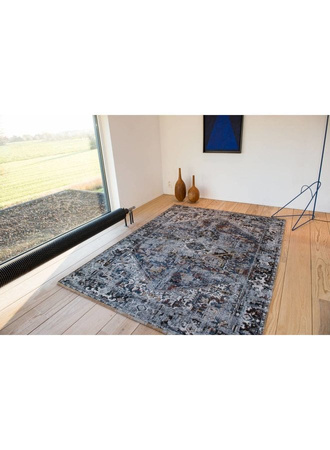 Louis de Poortere Antiquarian Antique Heriz Divan Rug Blue 8707