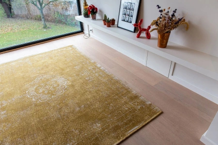 Louis de Poortere Fading World Medallion Spring Moss rug 9145
