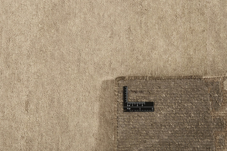 Dywan Reza’s New Age Runway Beige