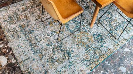 Louis de Poortere Antiquarian Antique Bakthiari Fener rug 9127