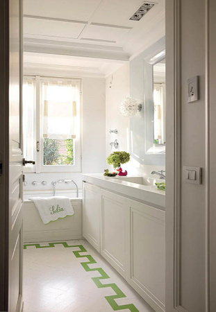 Francois Ghost Mat Mirror White