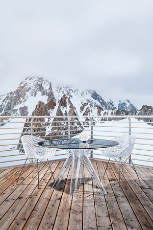 Sir Gio Round Ø120 cm Stół Przezroczysty Różowy